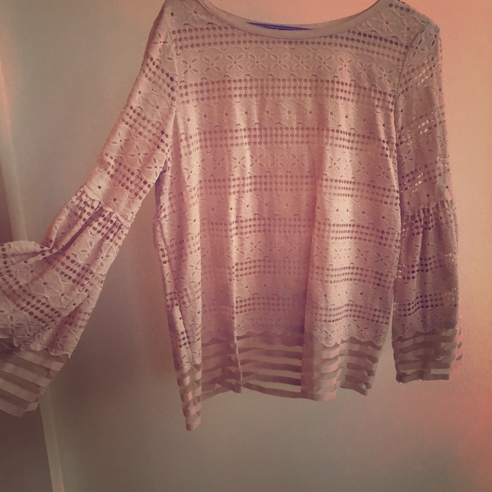 Pink detailed blouse with sleeves